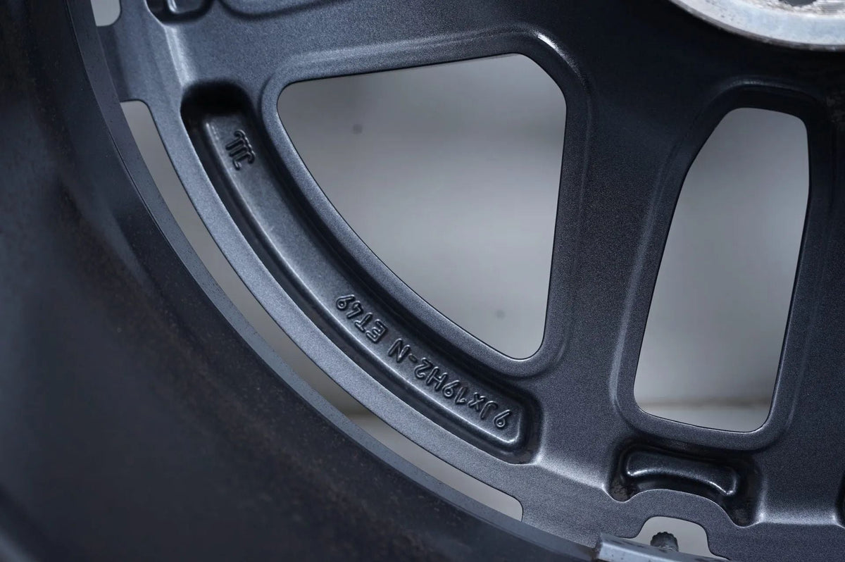 Mercedes E43 E53 AMG W213 Allwetterräder mit neuen Allwetterreifen 19 Zoll