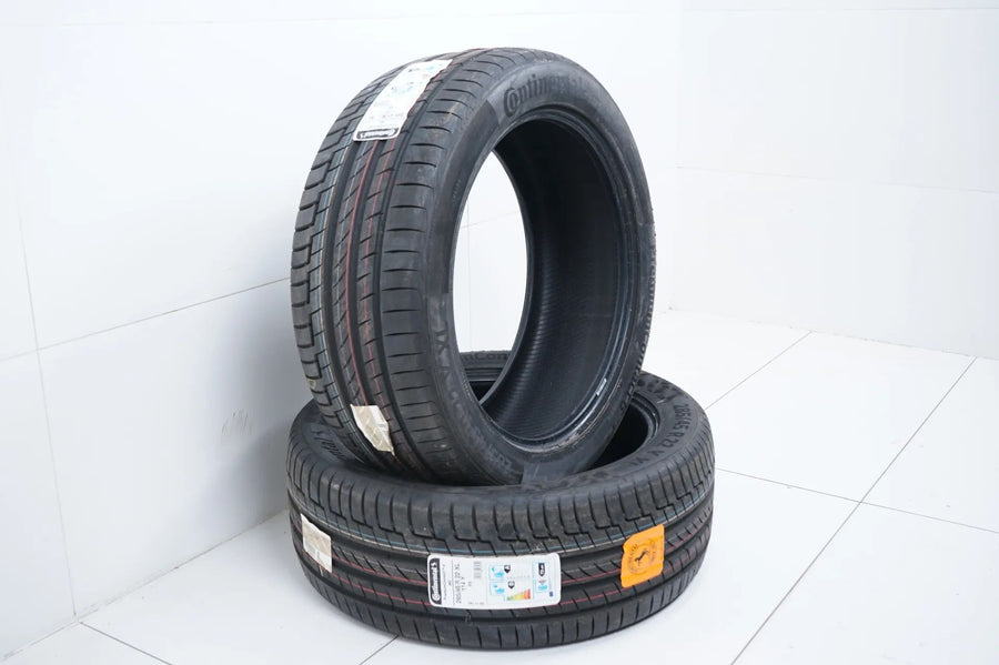 2x New DEMO Summer Tires Continental 285 45 22 inch DOT19