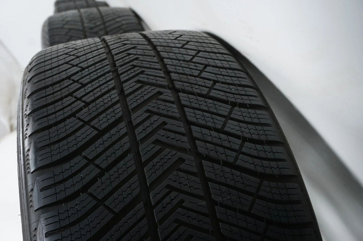 Porsche Boxster Cayman 981 Winter Tires Winter Wheels 19 Inch Detailansicht 11