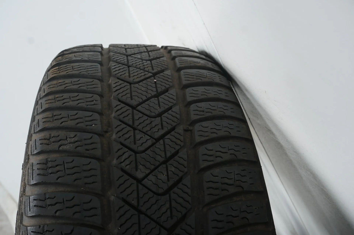 Mercedes C-Class W206 winter tires/wheels 225/45/18 inch Detailansicht 12