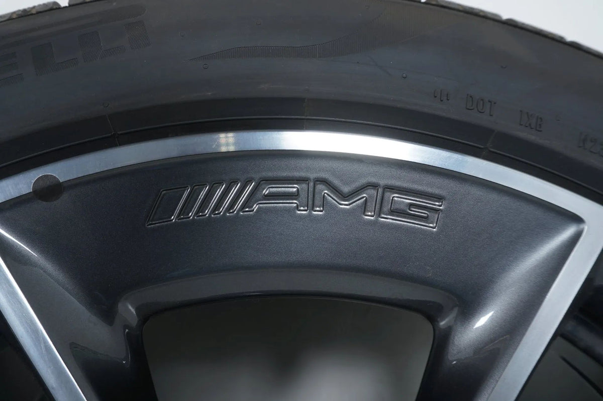 Like new Mercedes AMG GT X290 W290 winter wheels 19 inch 4-door Detailansicht 7