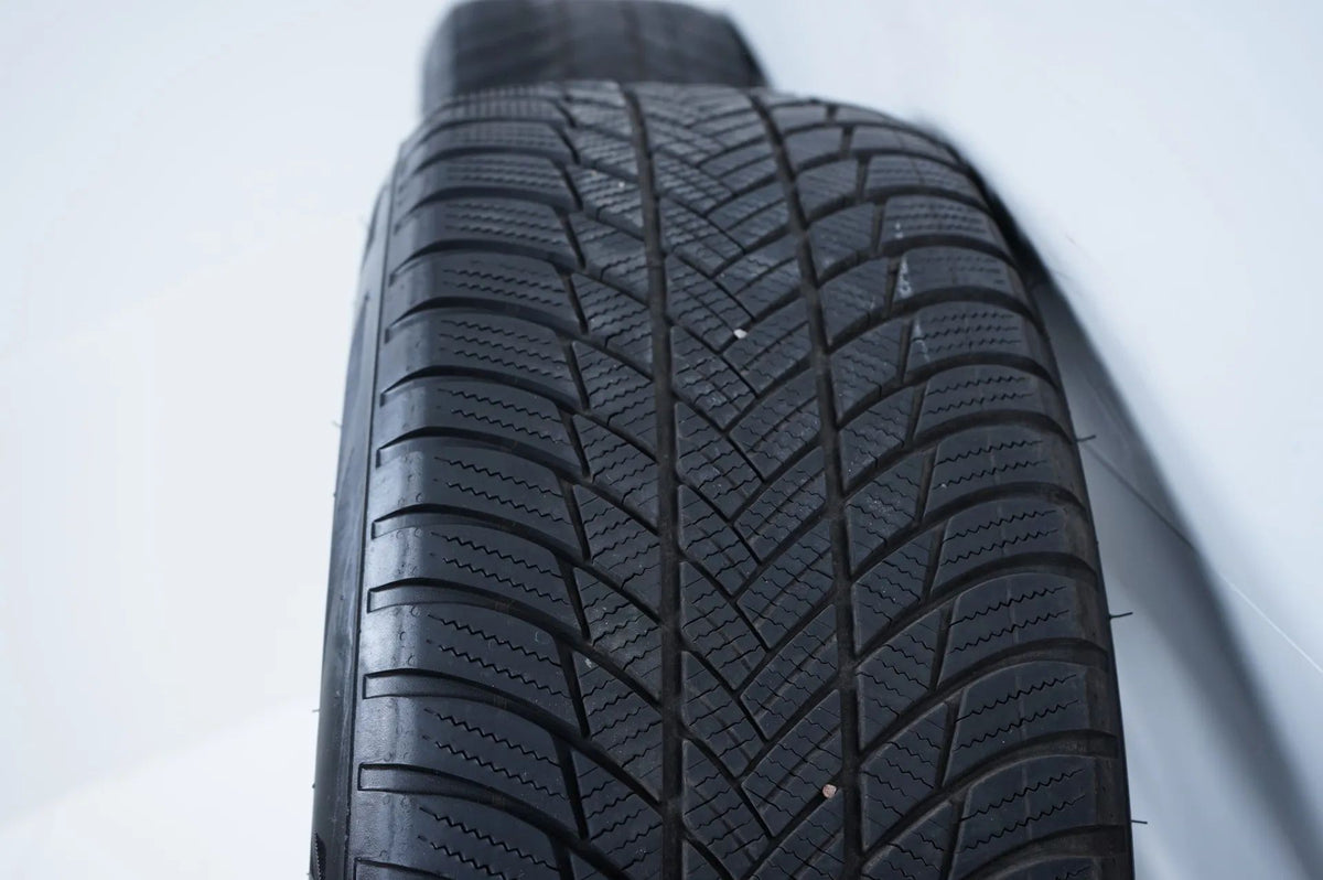 Audi A6 4K C8 winter tires/wheels 225/60 R17 inch 4K0601025 Detailansicht 9