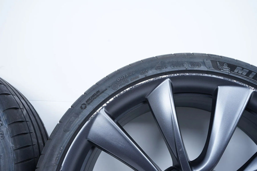 Tesla Model 3 summer tires, summer wheels 235/35/20 inch