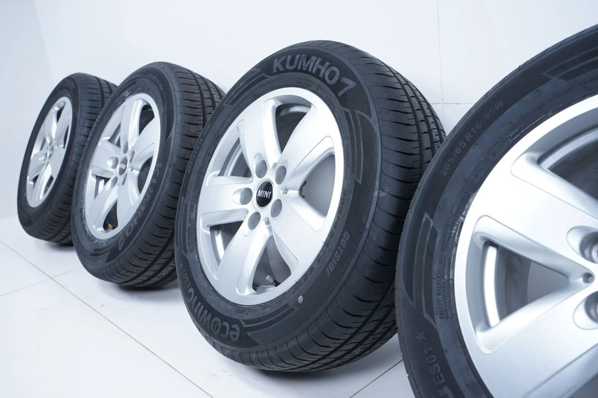 MINI Countryman F60 summer tires, summer wheels 205/65 R16 inch Detailansicht 8