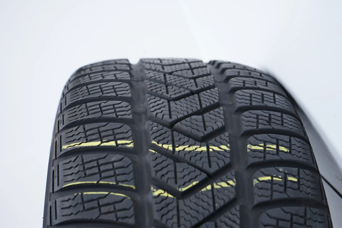 Mercedes E Klasse S213 All Terrain Winterräder 245 45 19 Zoll Detailansicht 17