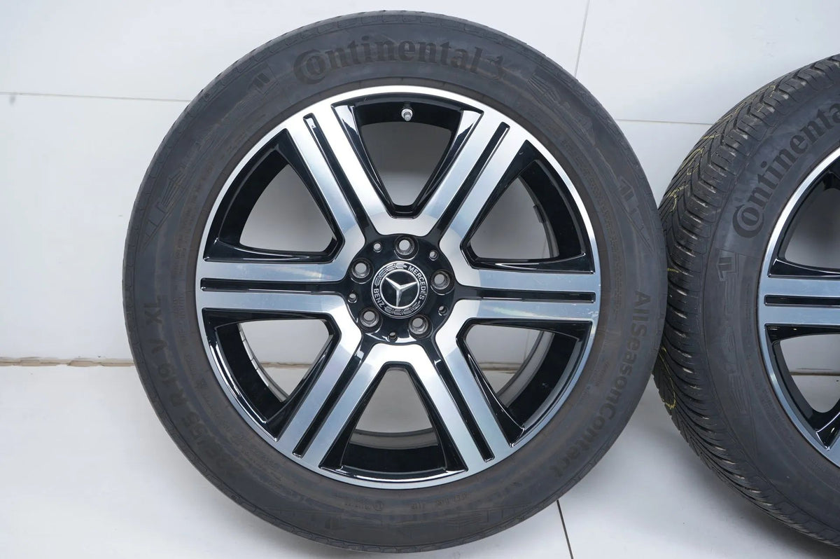 Original Mercedes GLC X253 C253 19 inch alloy wheels all-weather tires 235 55 R19 Detailansicht 3