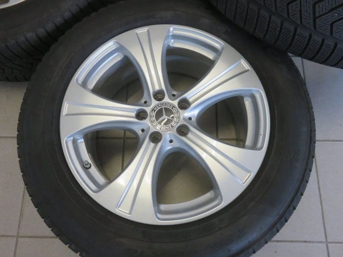 Cerchi in lega originali Mercedes GLC X253 C253 da 18 pollici, ruote complete invernali, pneumatici invernali 6mm Visualizzazione dettagliata 3