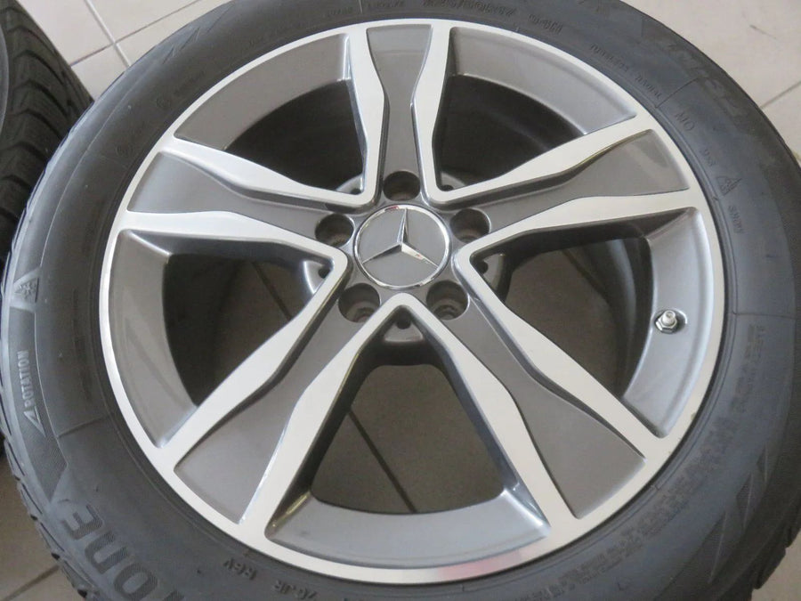 Jantes hiver en aluminium 17 pouces d'origine Mercedes Classe C W205 S205 avec pneus hiver