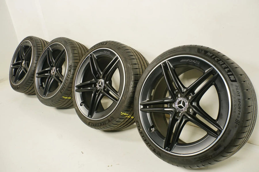 Mercedes AMG CLA45 S W118 C118 Winterräder mit neuen Winterreifen 255 35 19 Zoll