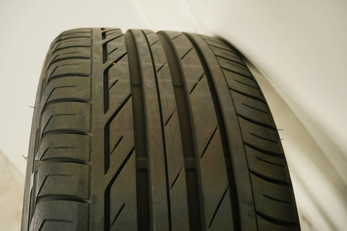 Mercedes AB CLA Class W176 W117 Summer Wheels 225 45 17 inch Detailansicht 14