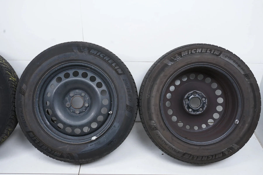 VW Tiguan Skoda Kodiaq Audi Q3 Winter tires Winter wheels 215 65 17 inch