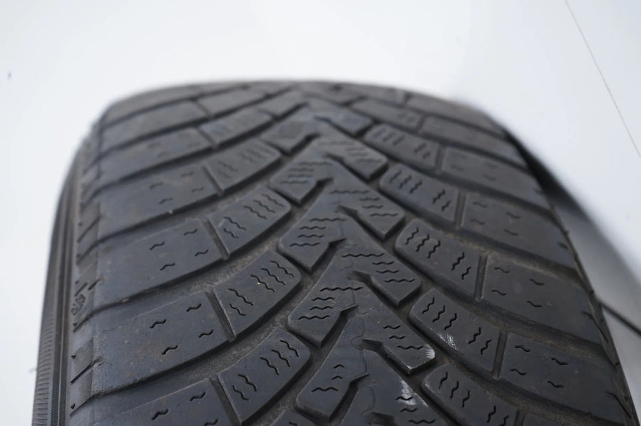 VW Tiguan Skoda Kodiaq Audi Q3 Winter tires Winter wheels 215 65 17 inch