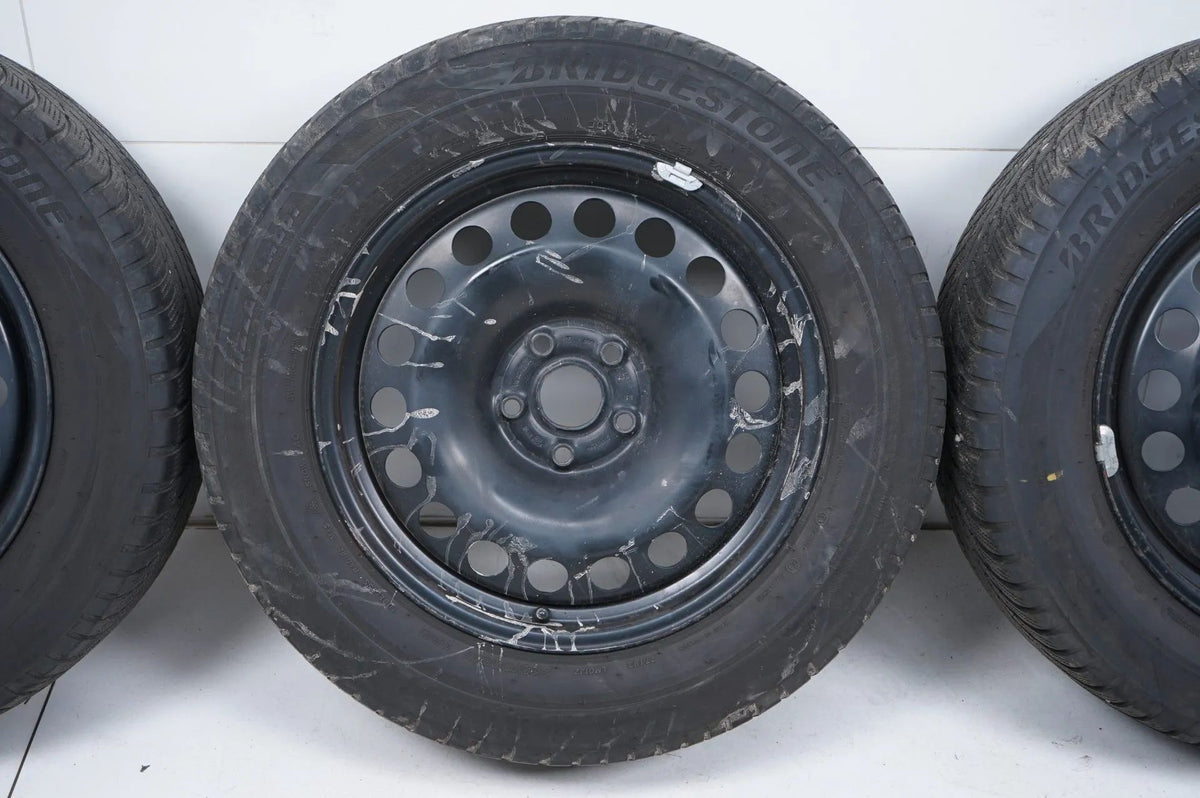 Pneumatici invernali e ruote invernali per VW Tiguan, Skoda Kodiaq e Audi Q3, 215 65 17 pollici Visualizzazione dettagliata 4