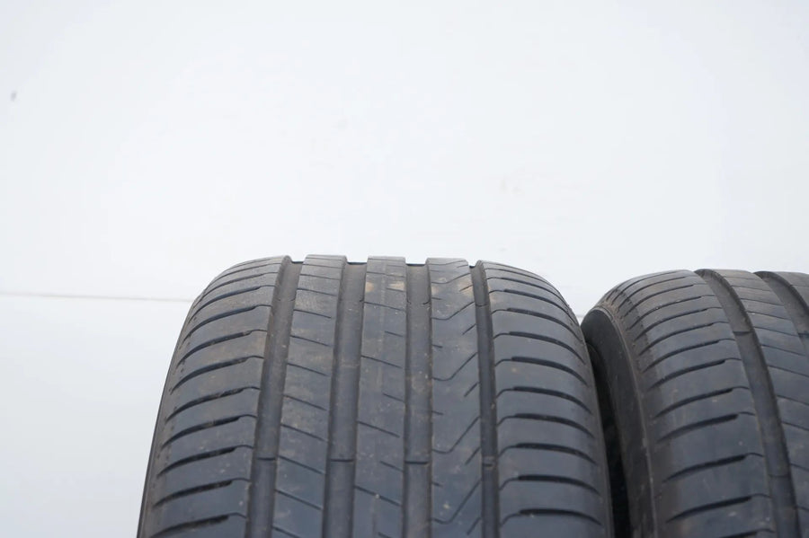 2 x Sommerreifen Pirelli 245 45 18 Zoll DOT22 ca.6mm
